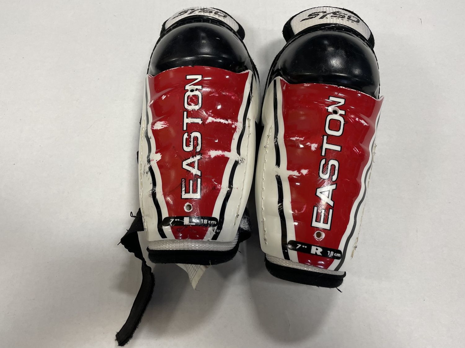 EASTON SYNERGY SHIN GUARD 7&quot;