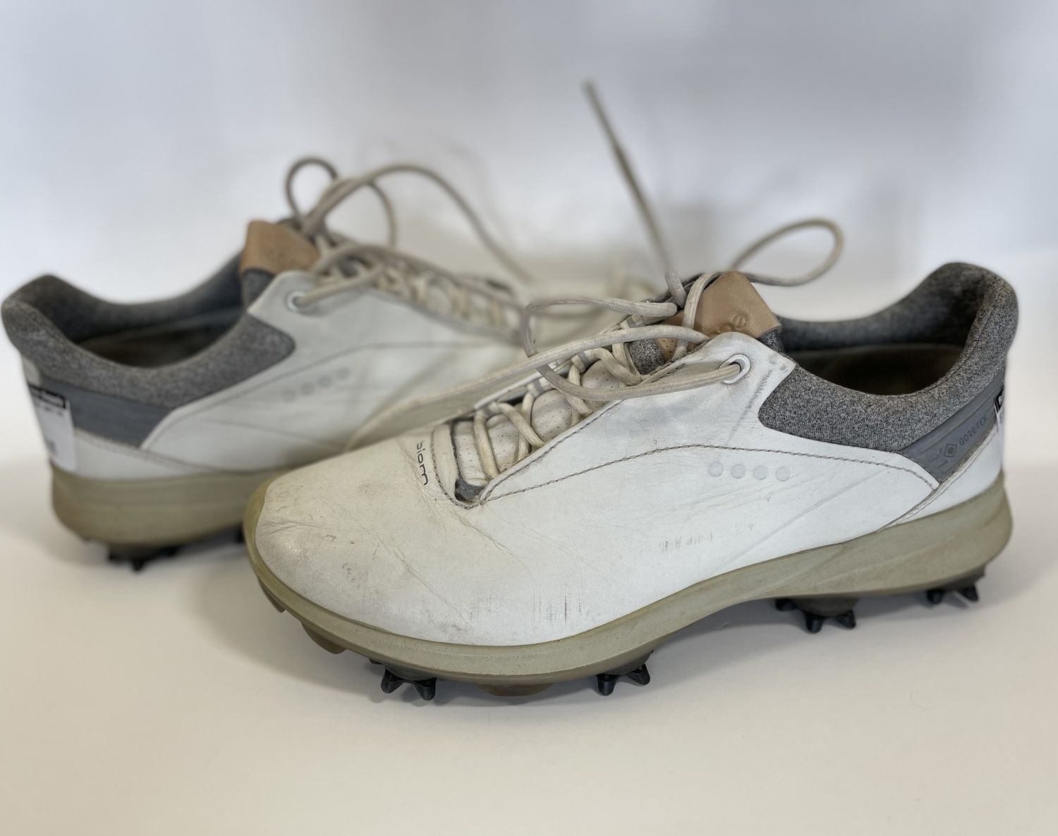 ECCO GOLF SHOE WHT SZ 8