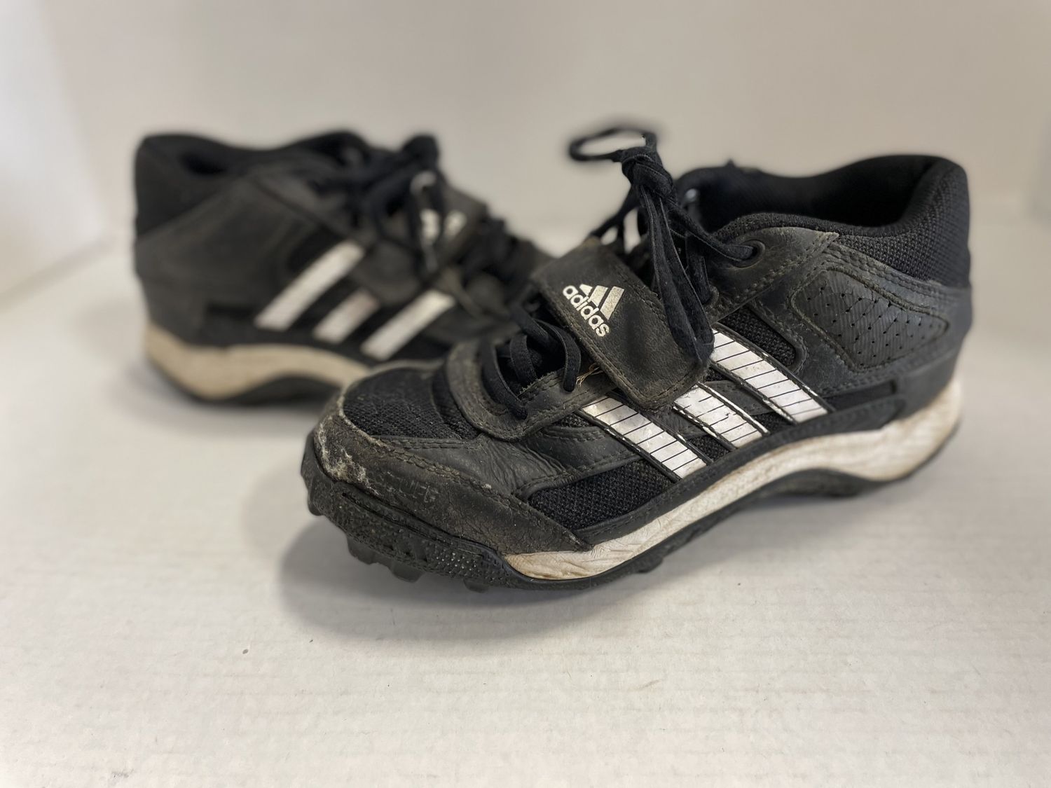 ADIDAS FB CLEAT BLK SZ 4.5