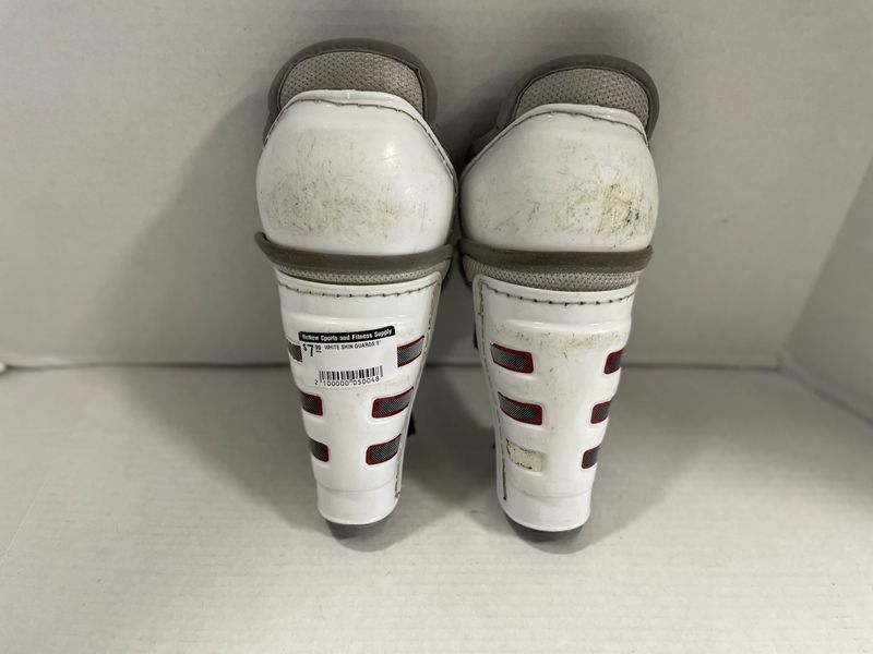 WHITE SHIN GUARDS 9&quot;