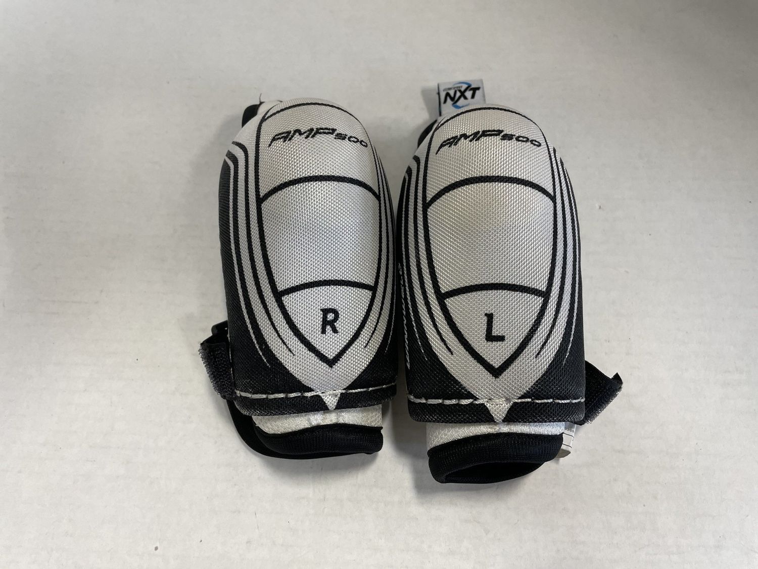 WINNWELL AMP500 ELBOW PAD YTH LRG