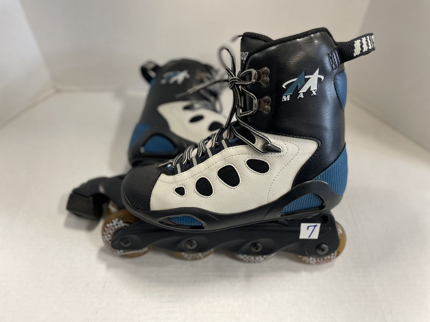 CHICAGO MAX INLINE SKATE SZ 7