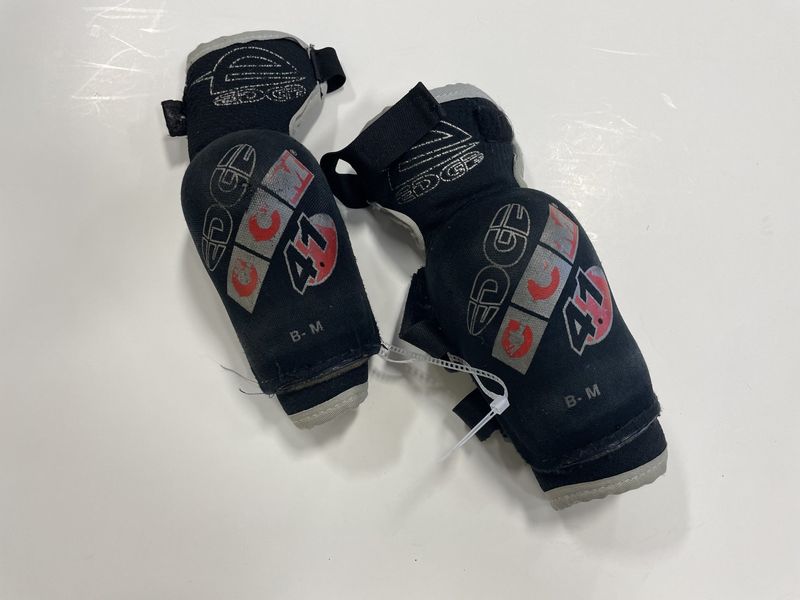 CCM EDGE ELBOW JR. MED