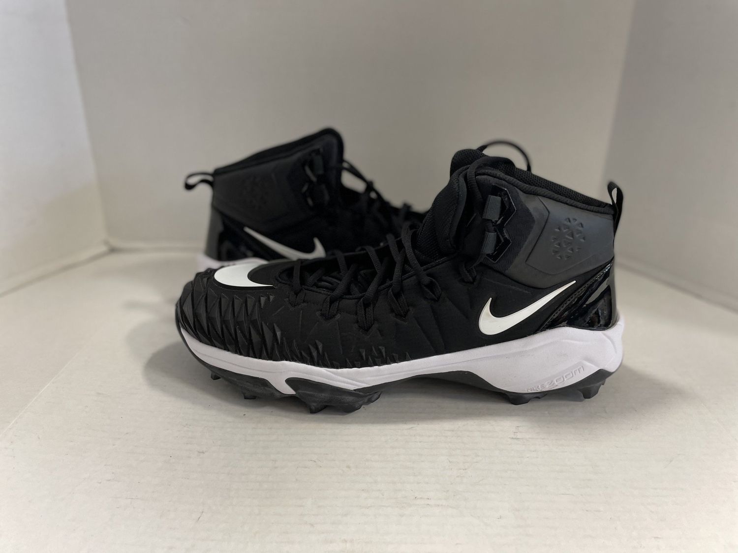 NIKE FOOTBALL CLEAT BLK SZ 17