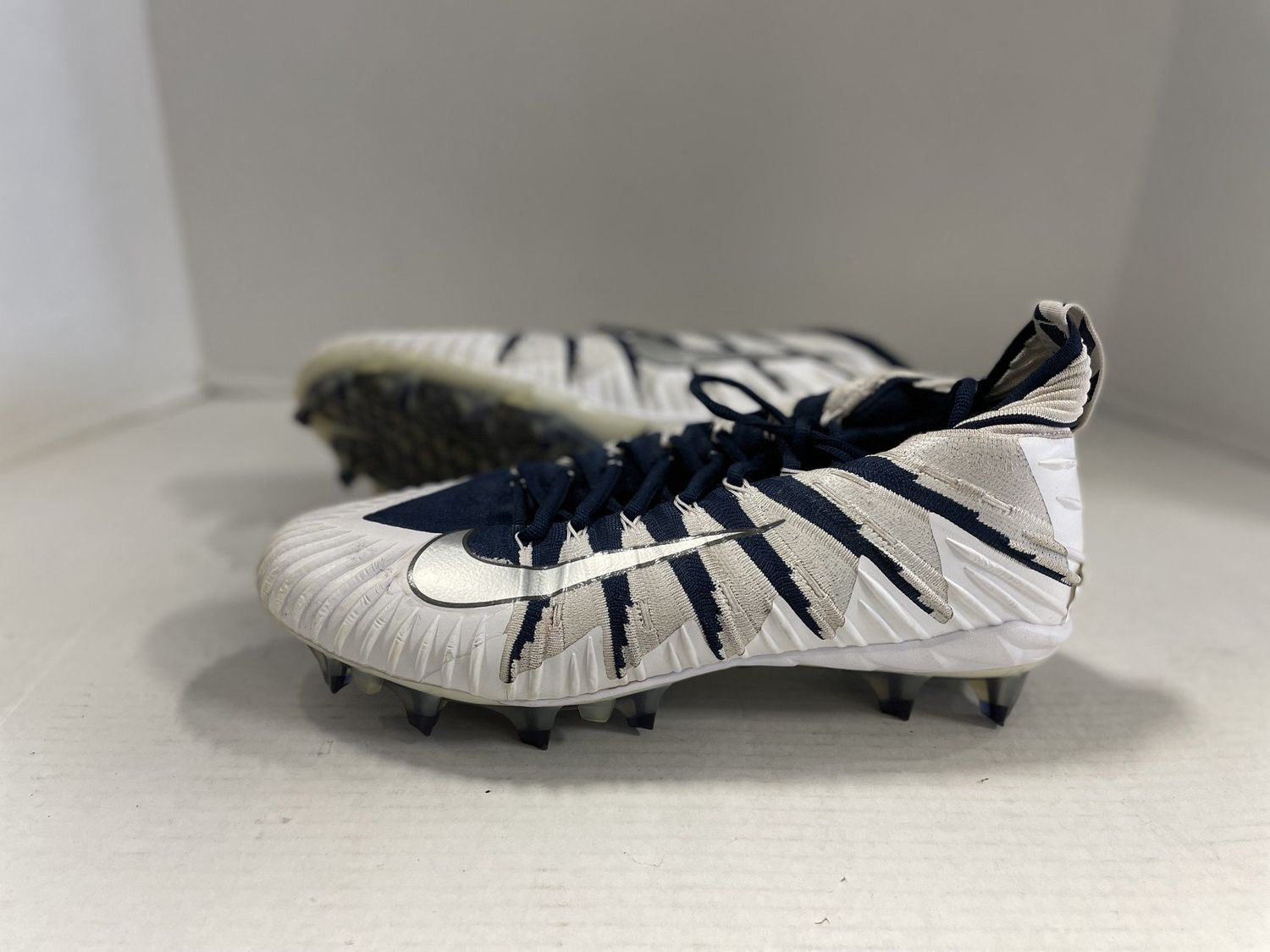 NIKE ALPHA MENACE FB CLEAT WHT SZ 11