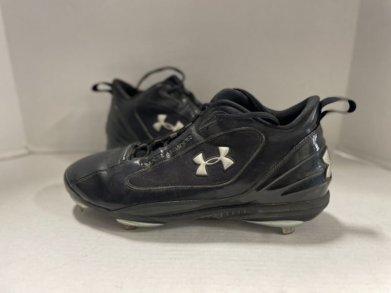 UNDER ARMOUR METAL CLEATS BLK SZ 14