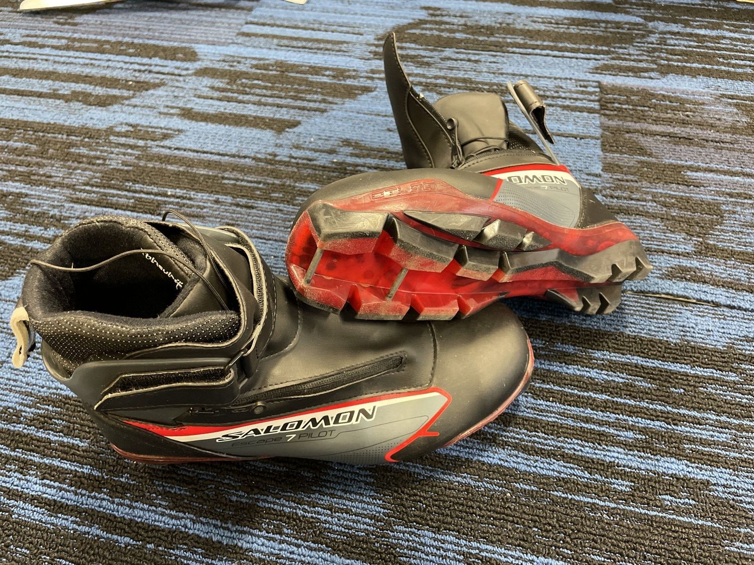 SALOMON SNS PILOT ESCAPE 7 SHOE SZ 42 2/3