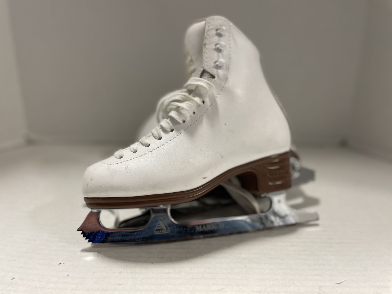 JACKSON MYSTIQUE FIGURE SKATE 1.5