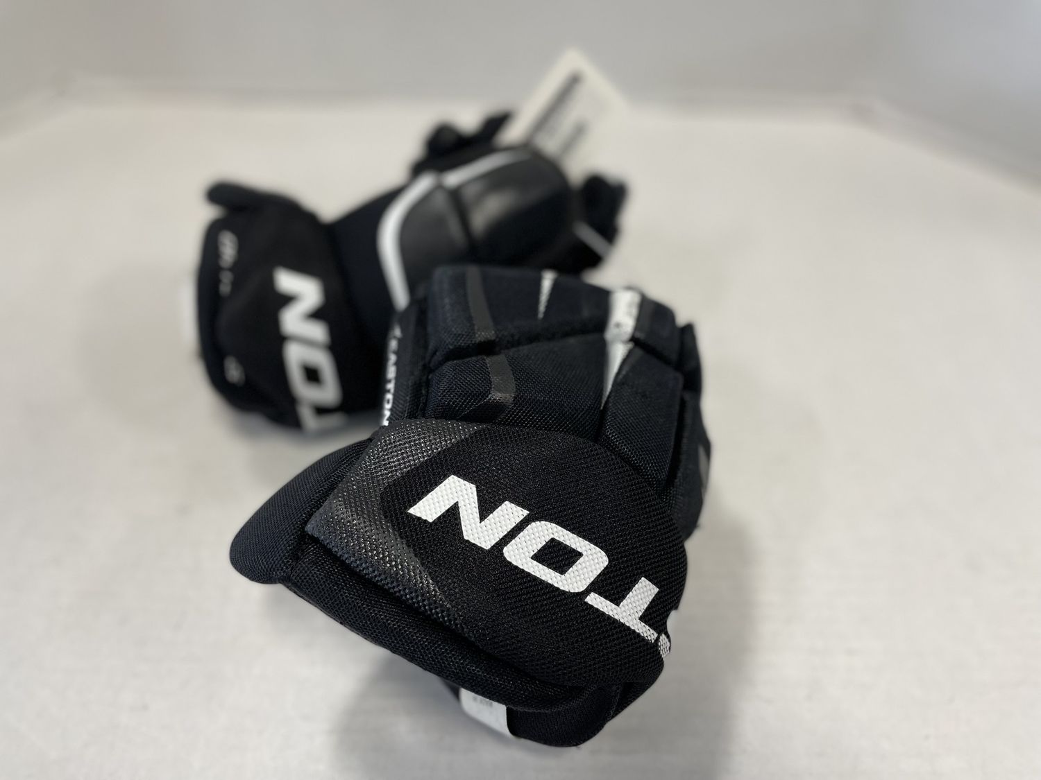 EASTON SYNERGY 40 GLOVES 11&quot;