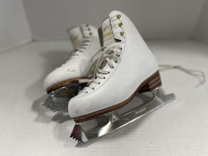 JACKSON 2191 FREESTYLE SKATE SZ 2B