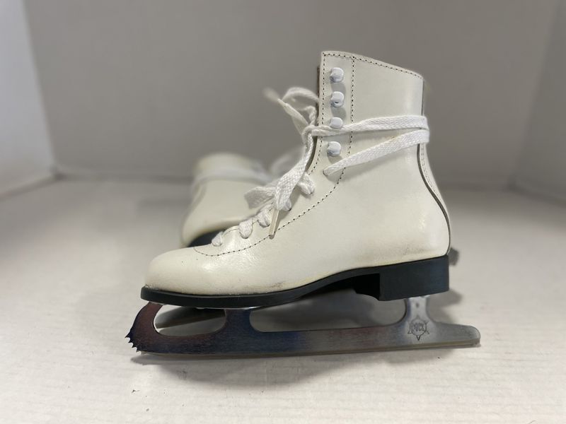 LAKE PLACID FIGURE SKATE SZ Y13