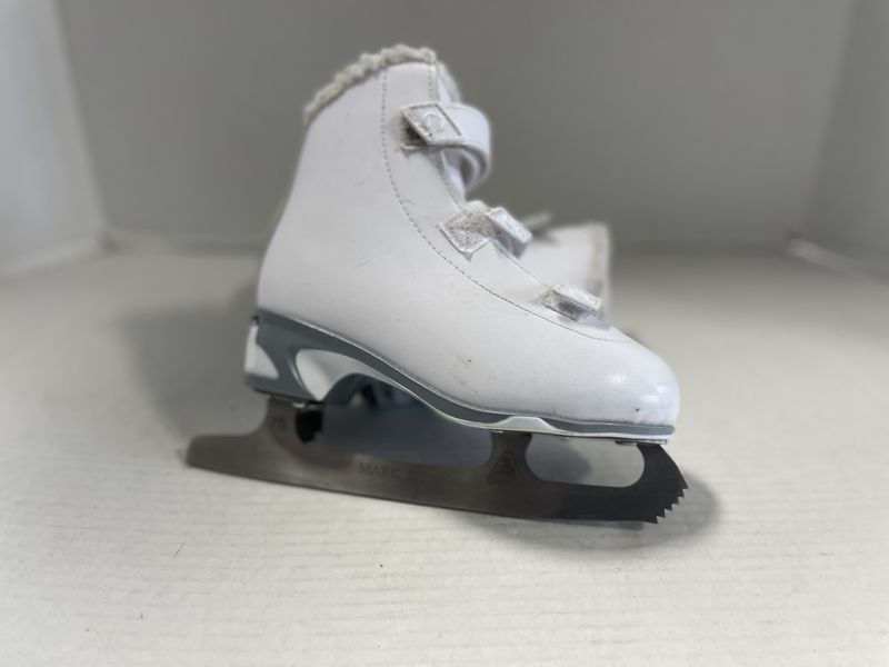 JACKSON 160 FIGURE SKATE SZ Y13