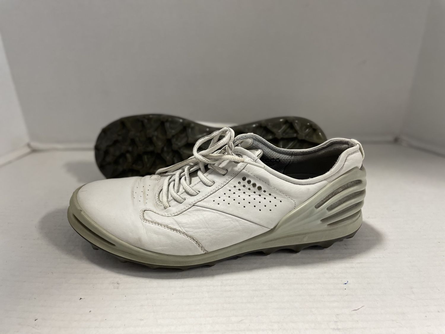 ECCO GOLF SHOE SZ 10 WIDE