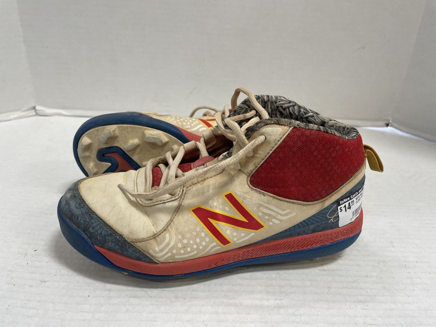 NEW BALANCE BASEBALL CLEAT SZ 5