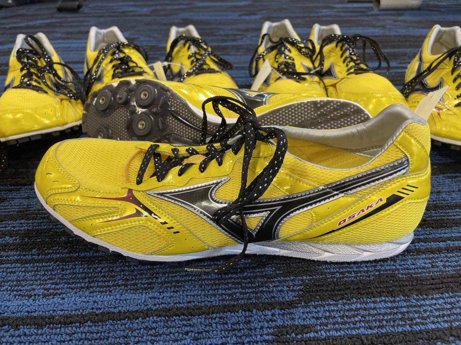 MIZUNO OSAKA TRACK SPIKES SZ 11.5