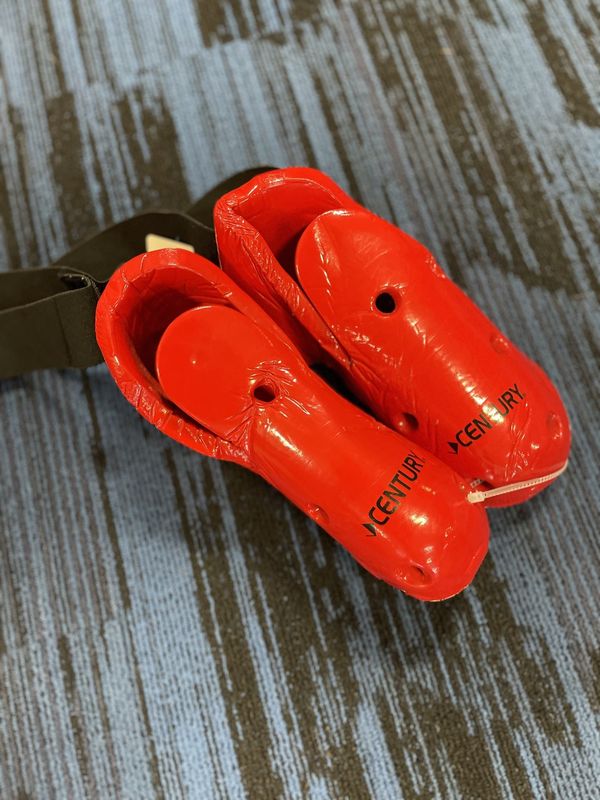 CENTURY SHOES SZ 7/8