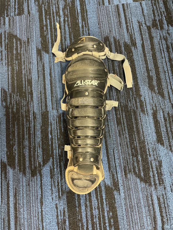 ALL-STAR CATCHERS LEG GUARDS AGE 9-12