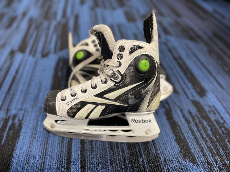 REEBOK 7K HOCKEY SKATE SZ 2