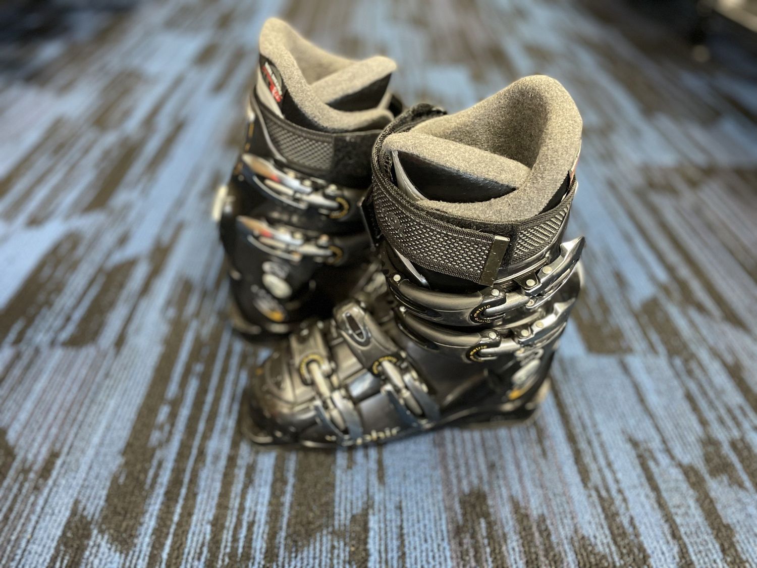 ROSSIGNOL SAPHIR DOWN HILL BOOT SZ 4.5