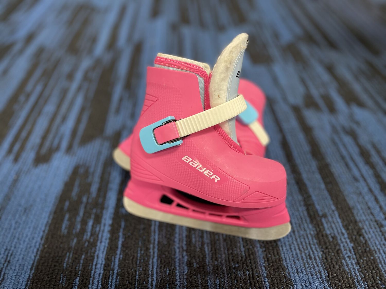 BAUER LIL CHAMP SKATE SZ Y6/7