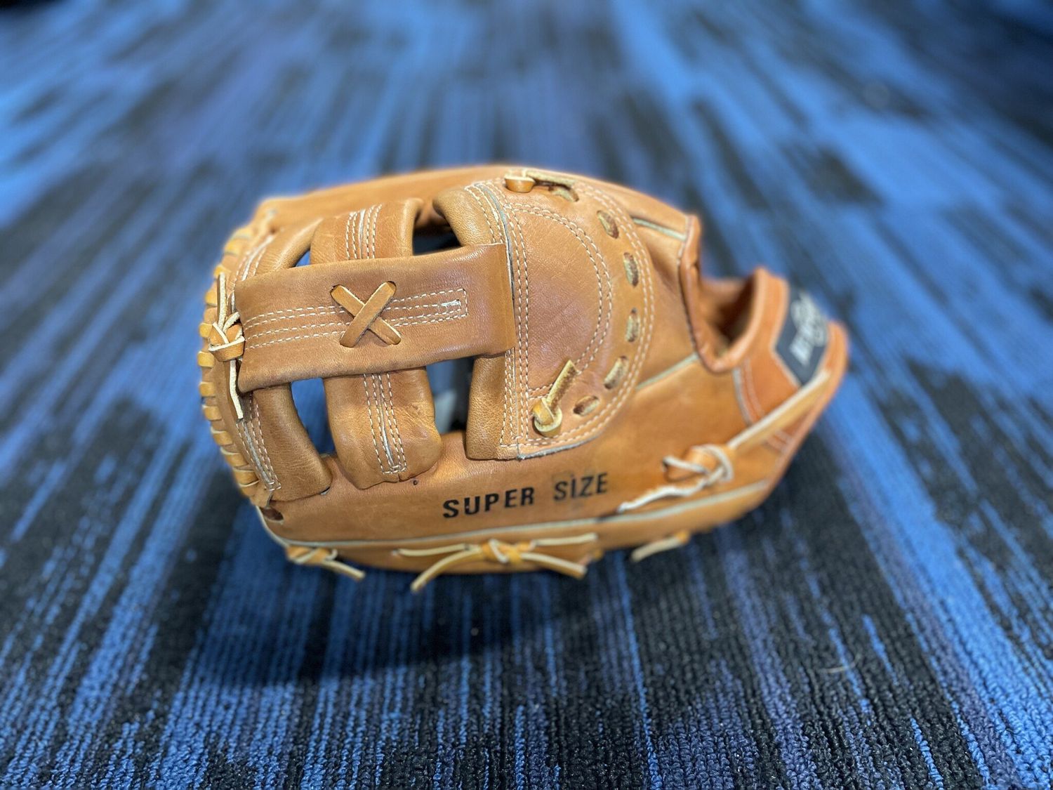 NEWPORT BASEBALL GLOVE LHT