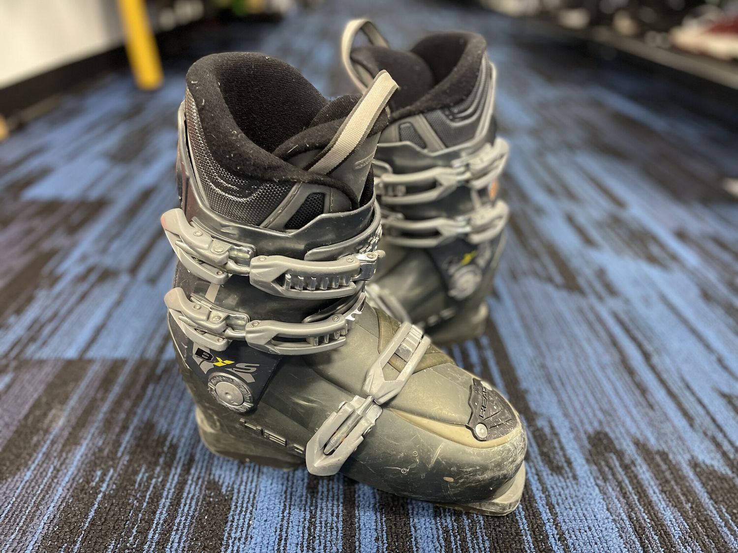 HEAD ALPINE BOOT SZ 8