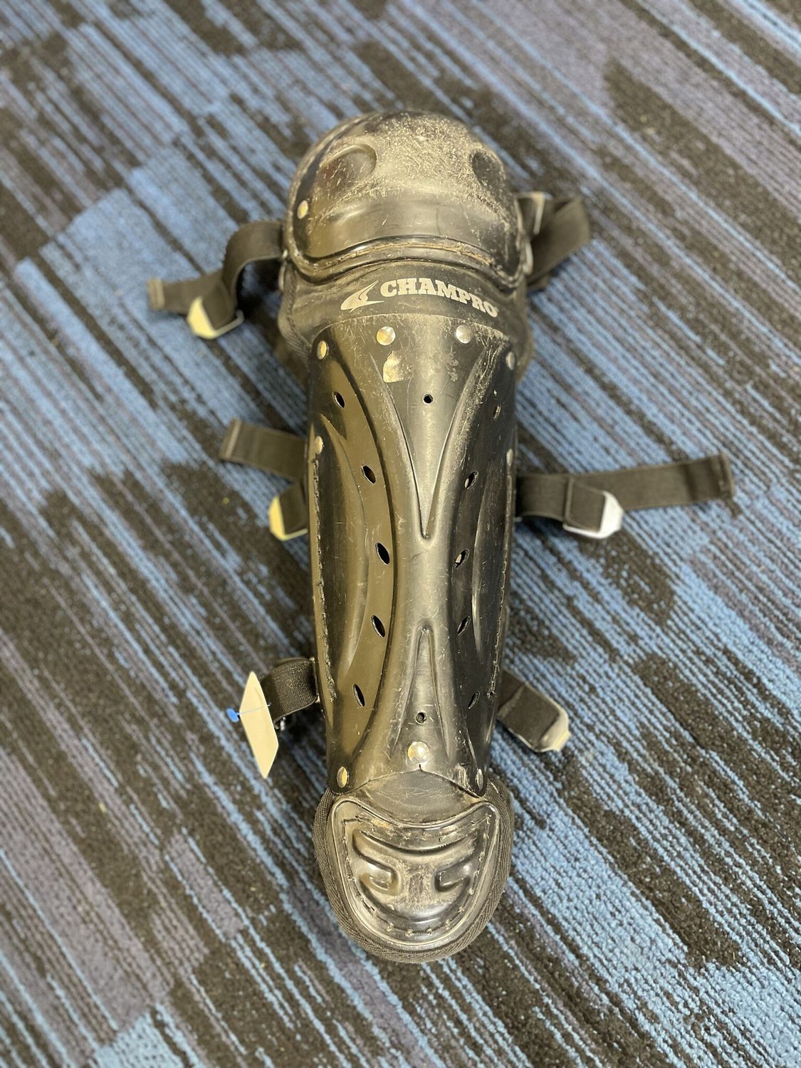 CHAMPRO CATCHERS LEG GUARDS AGE 7-9