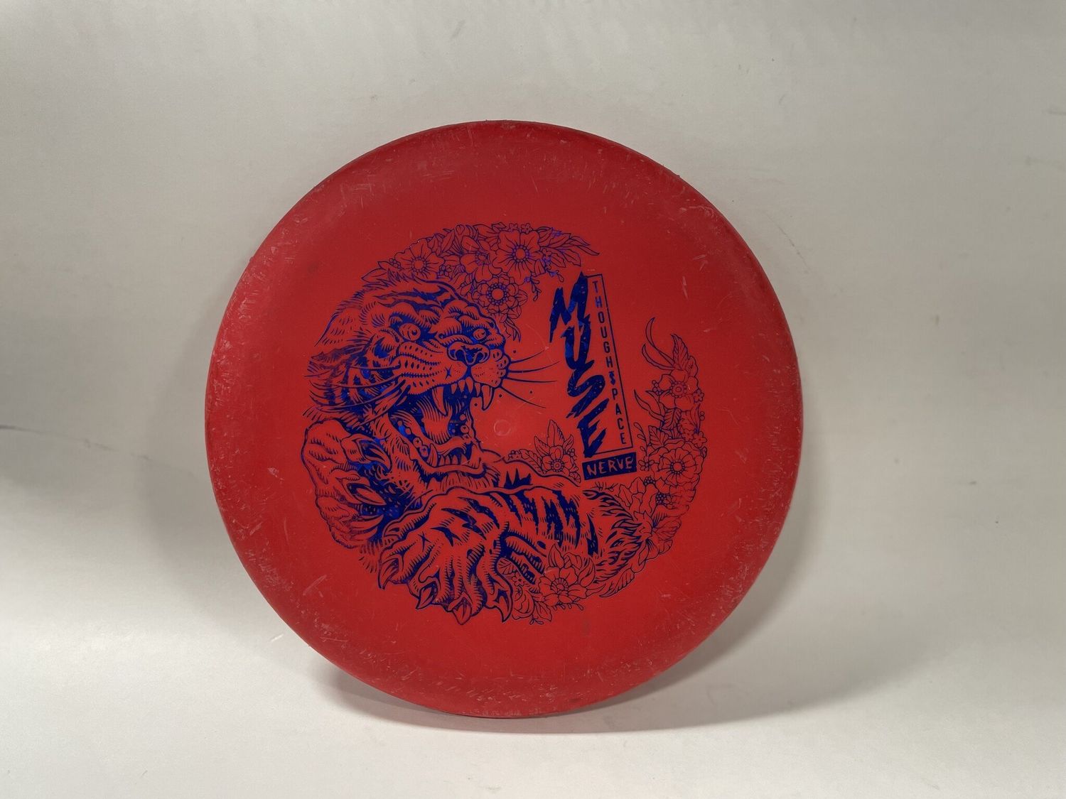 THOUGHT SPACE NERVE MUSE RED