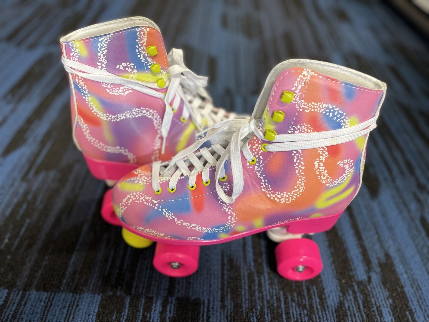 SOLE MATES ROLLER SKATE SZ LADIES 9/10