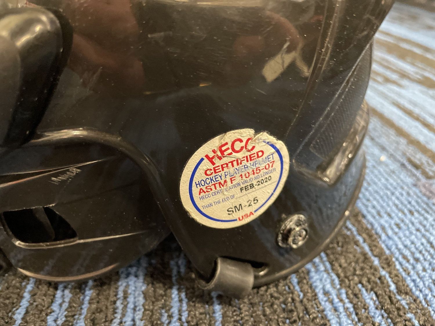 REEBOK NOT HECC HELMET LARGE