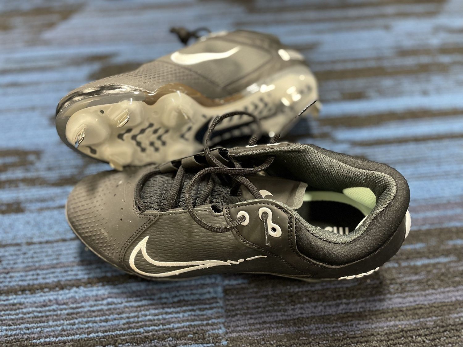 NIKE REACT METAL SOFTBALL CLEATS SZ 9.5