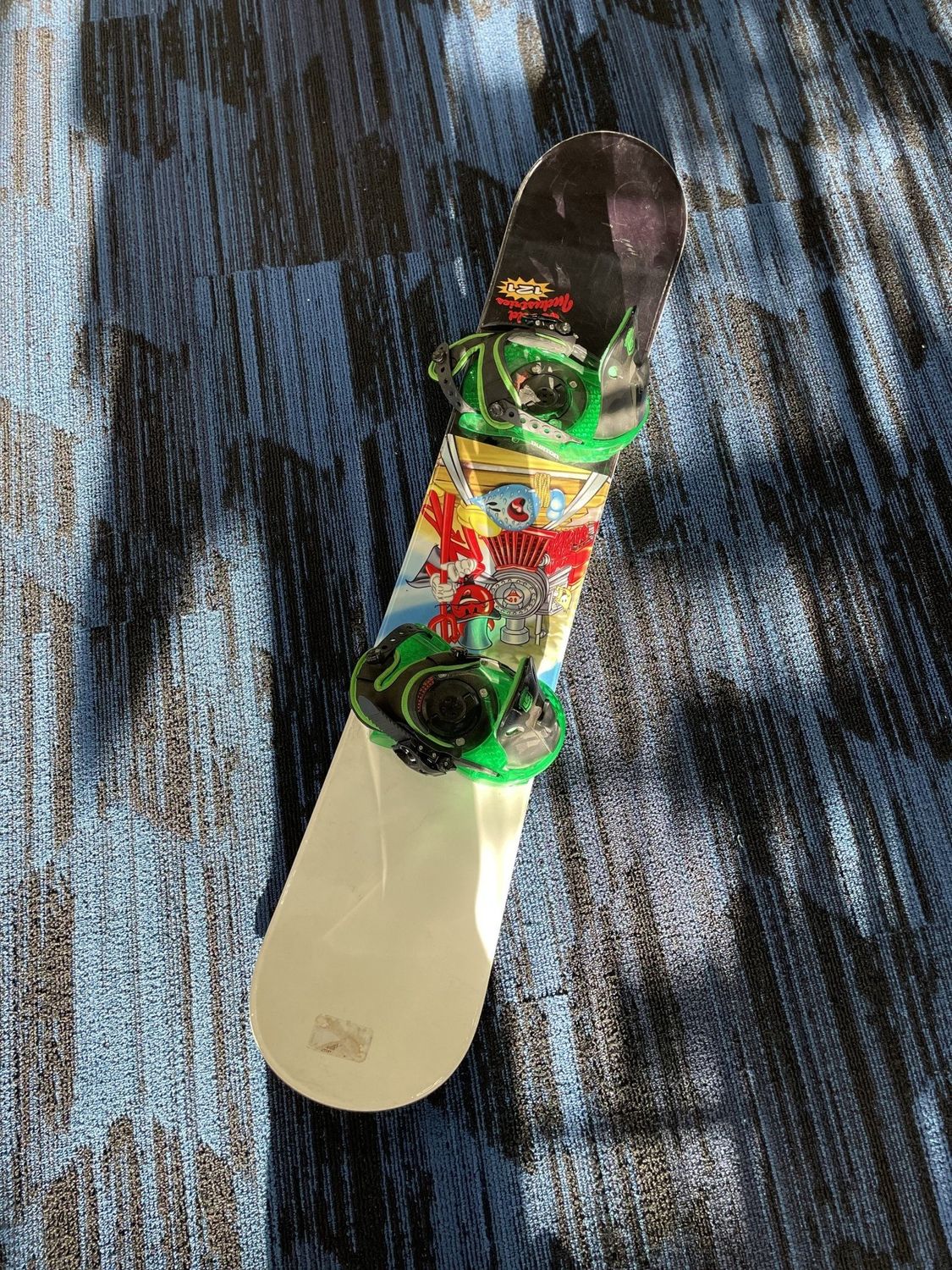 WORLD INDUSTRIES SNOWBOARD 121CM