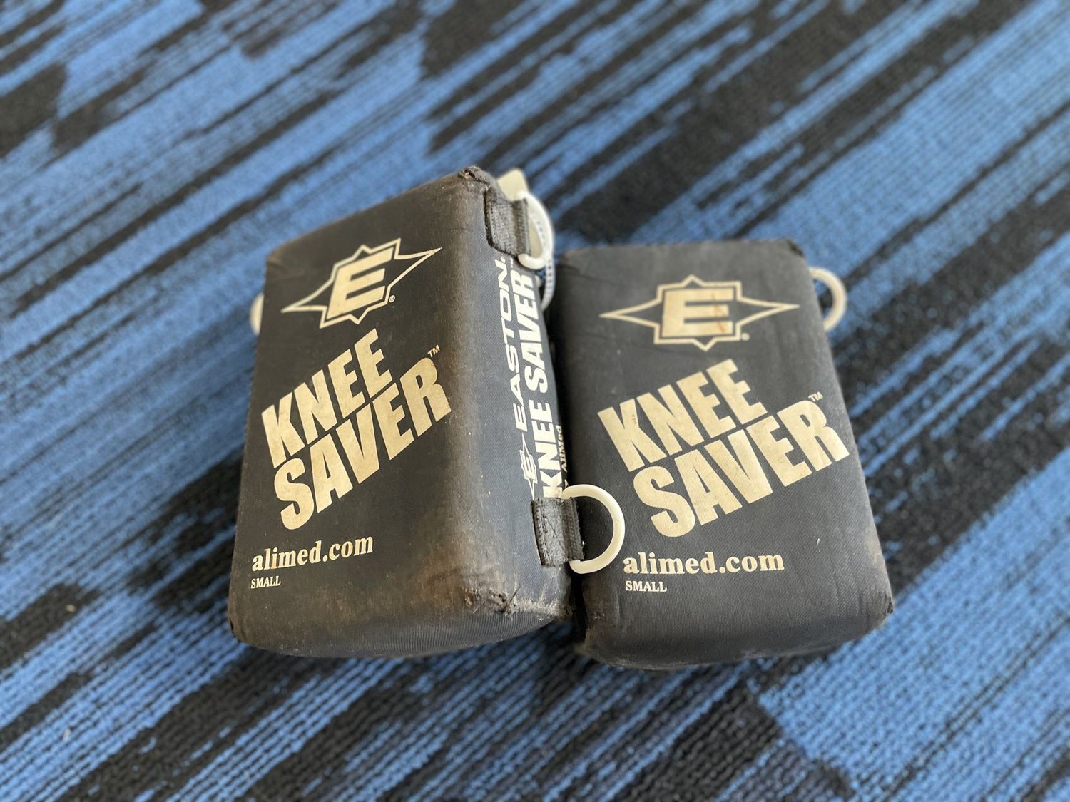 EASTON KNEE SAVER