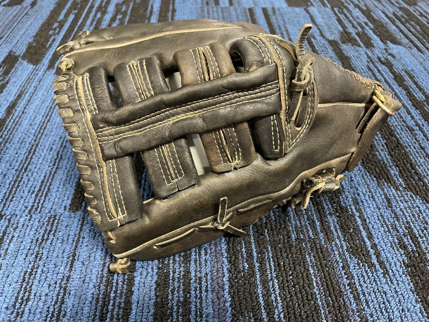 EASTON BASEBALL GLOVE LHT