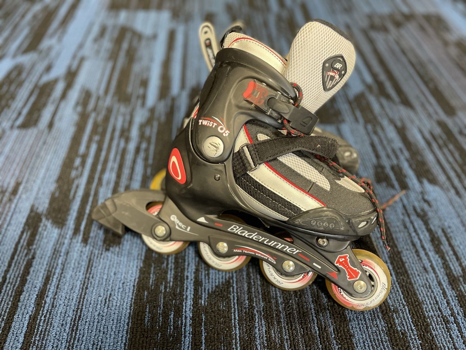 BLADERUNNER TWIST05 ADJUSTABLE SKATE SZ 4-7