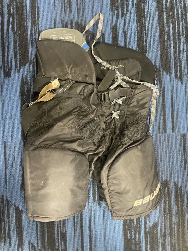 BAUER NEXUS 600 BREEZER JR. MEDIUM