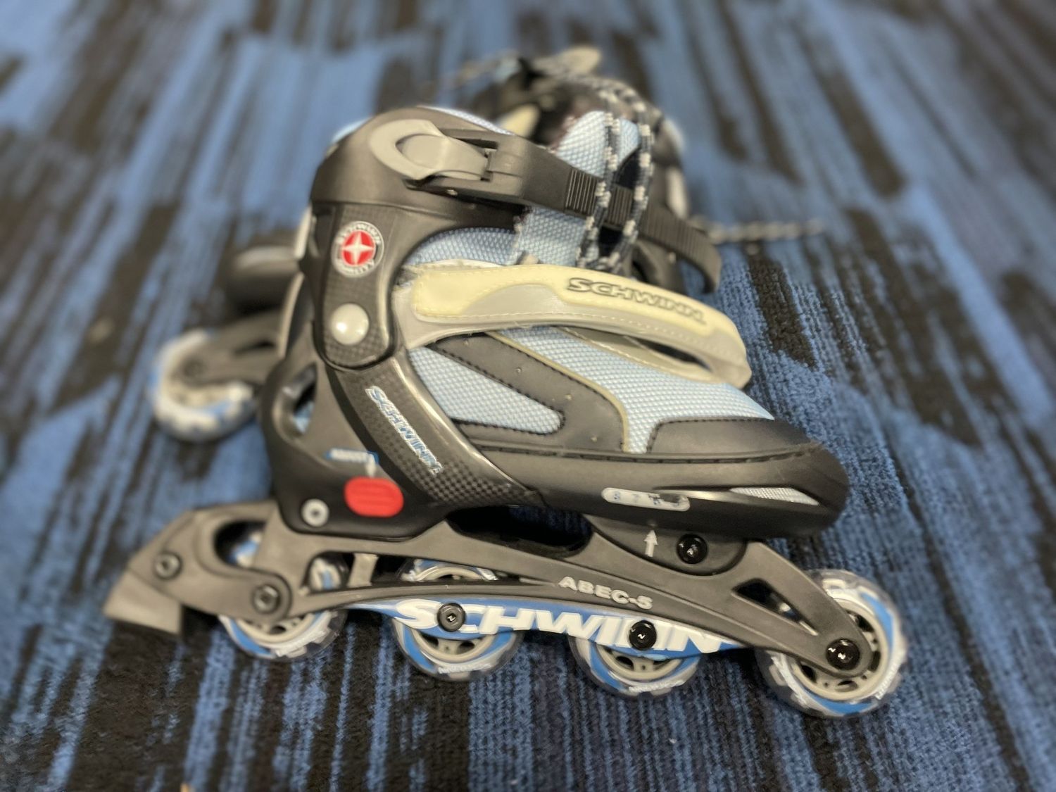 SCHWINN ADJUSTABLE SKATE SZ 5-8