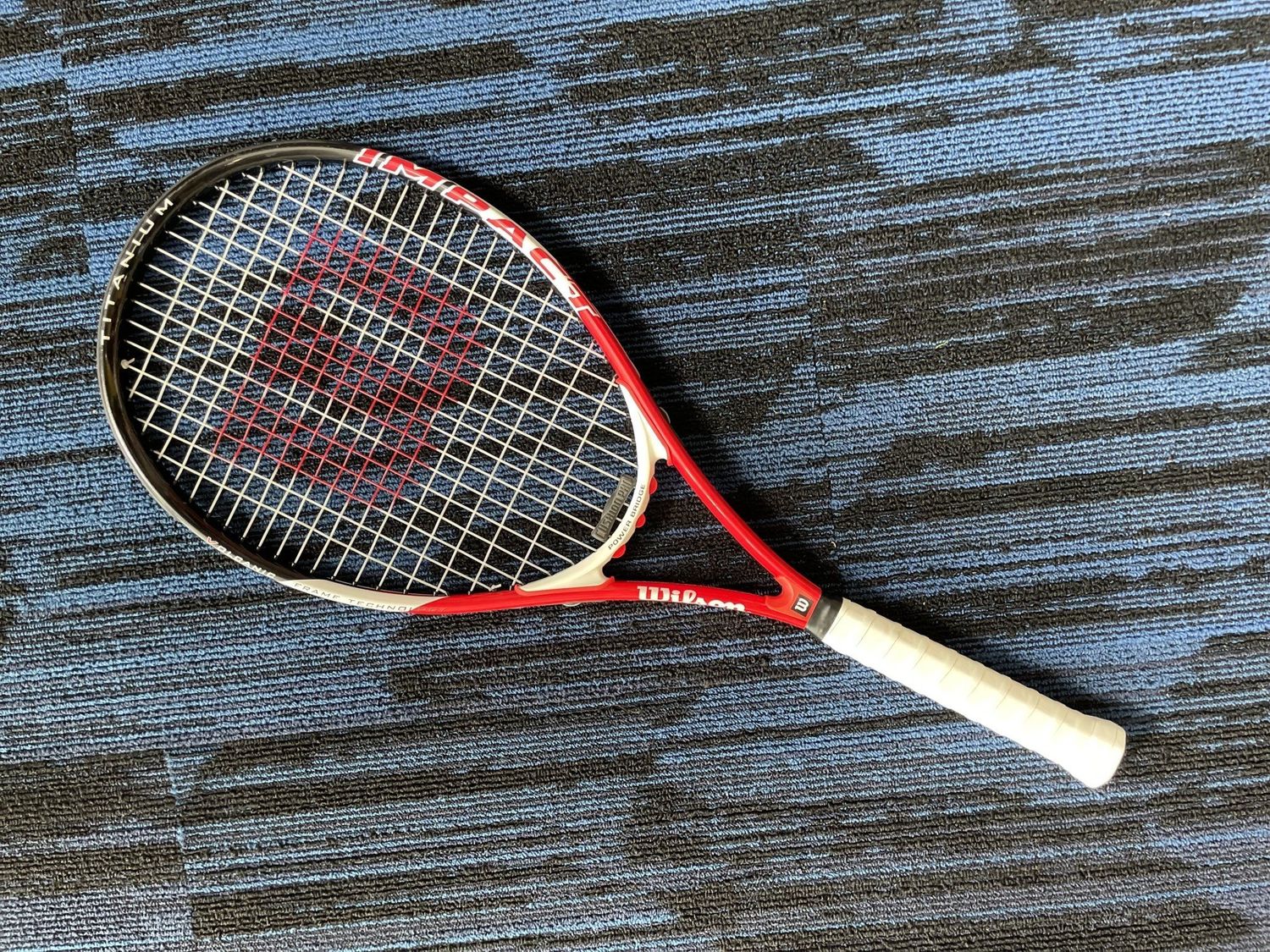 WILSON TITANIUM RACQUET 4-1/4&quot;
