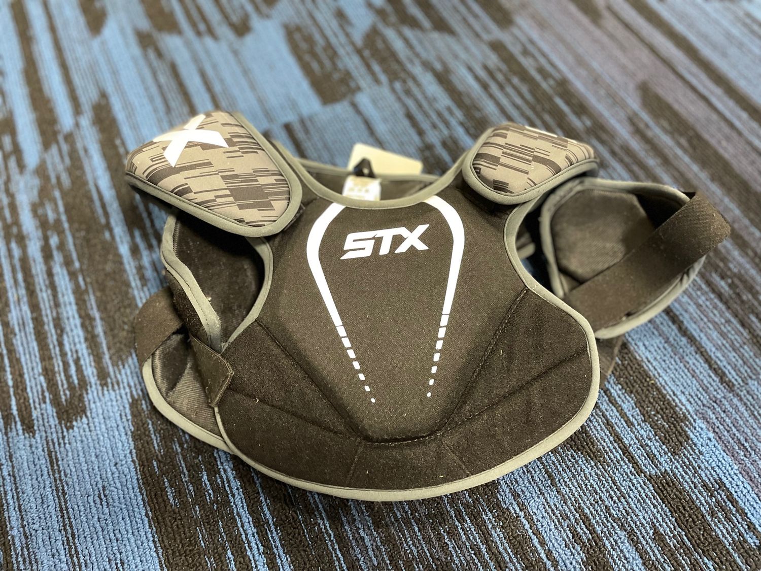 STX CHEST GUARD JUNIOR MEDIUM