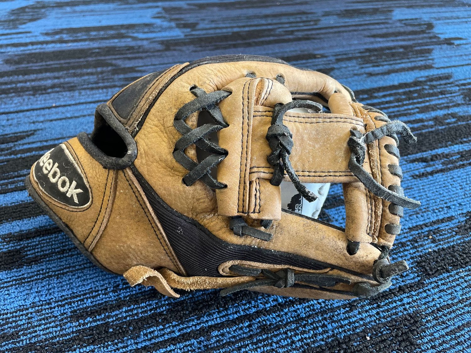 REEBOK VRMPNT1125 GLOVE 11.25&quot; RHT