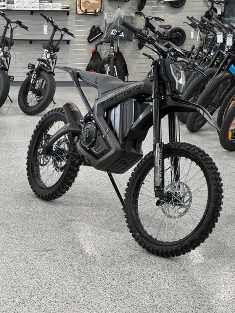 Rawrr Mantis Rawrr Mantis, Color: Black