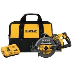 60V MAX FLEXVOLT 7-1/4&#39;&#39; Worm Drive Style Saw Kit w/ 1 Battery (9Ah), Charger and Bag