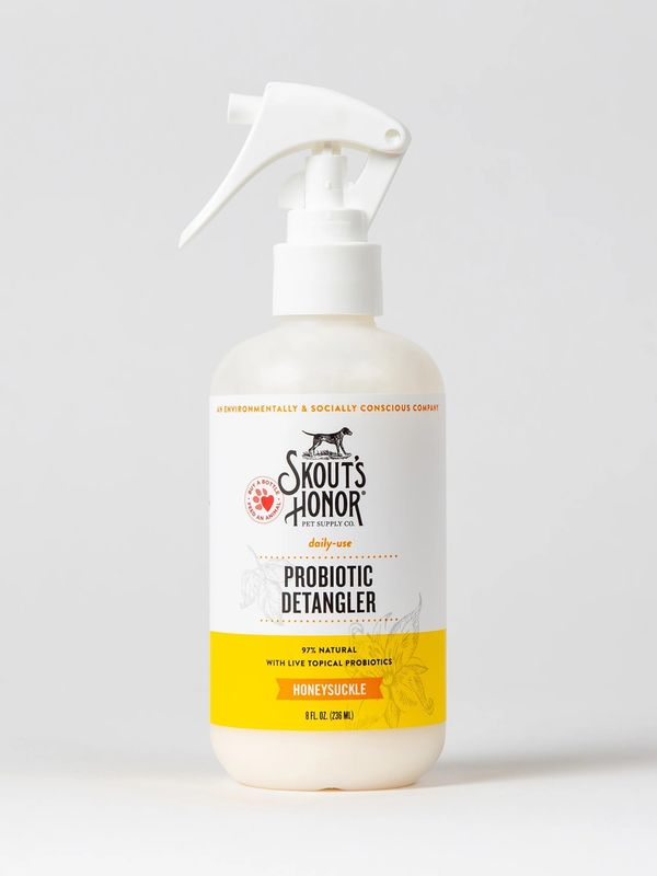 SKOUTS HONOR DETANGLER HONEYSUCKLE 8OZ