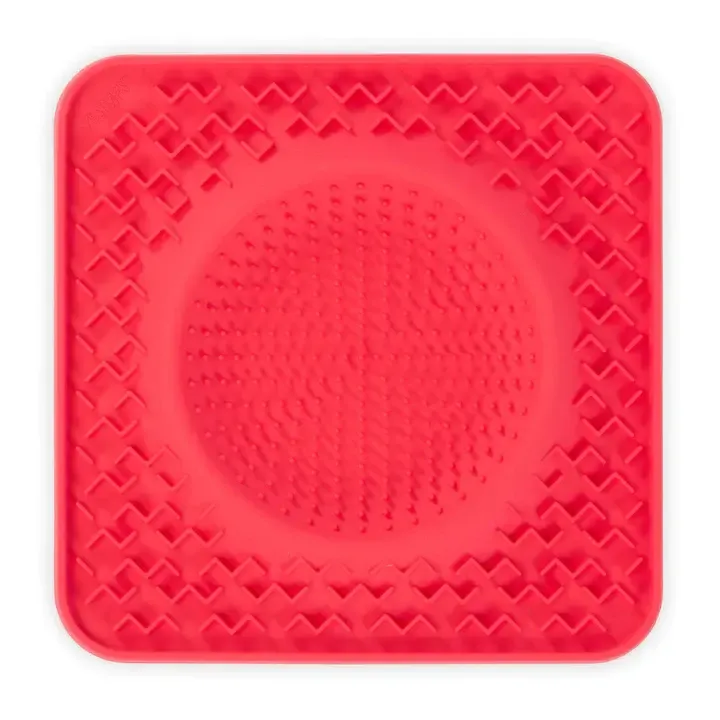 MESSY MUTT INTERACTIVE FEEDER MAT RED