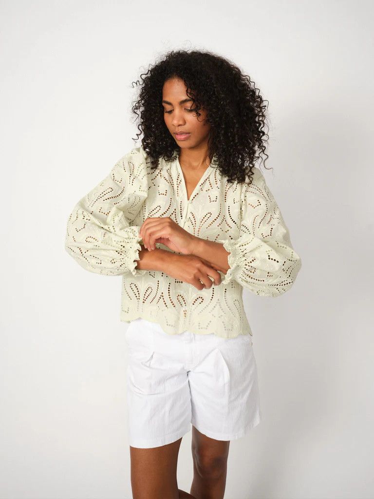 Mosh-Karefa Bianco Shorts, Size: 24, Color: white