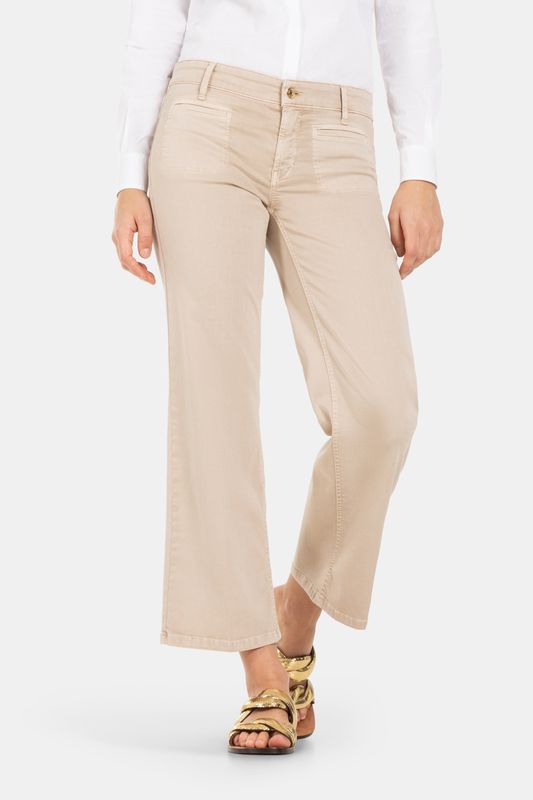 Cam-Tess Cropped Jeans