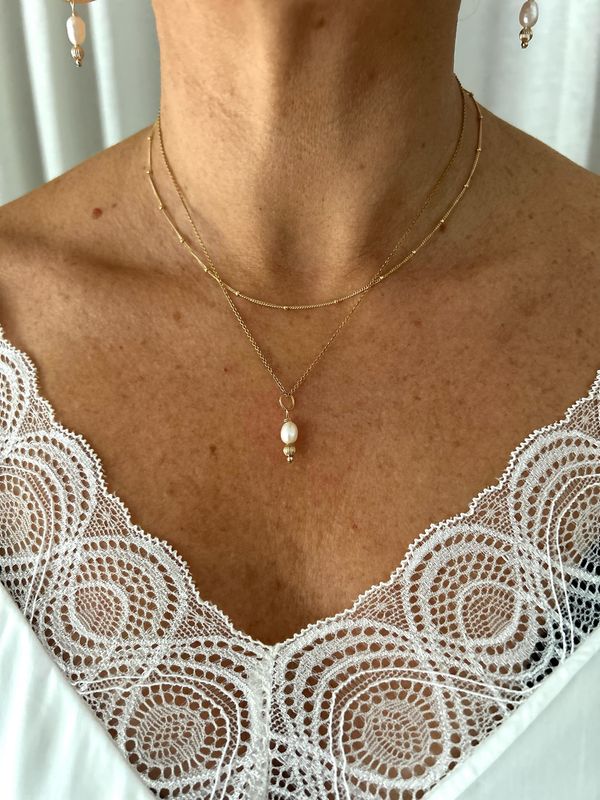 Gold single Pearl drop necklace