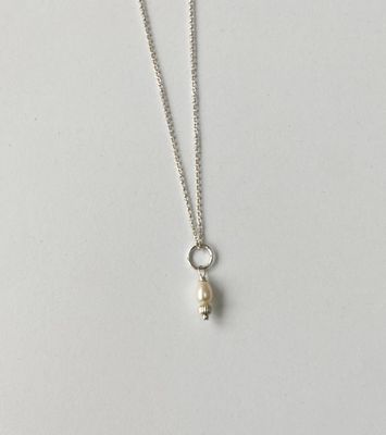 Silver single pearl drop necklace