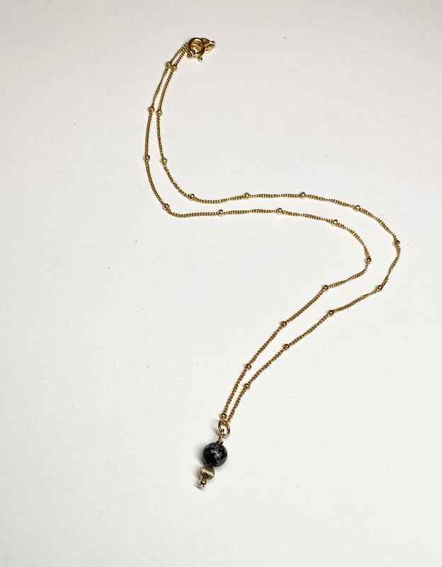 Gold satellite chain gemstone necklace