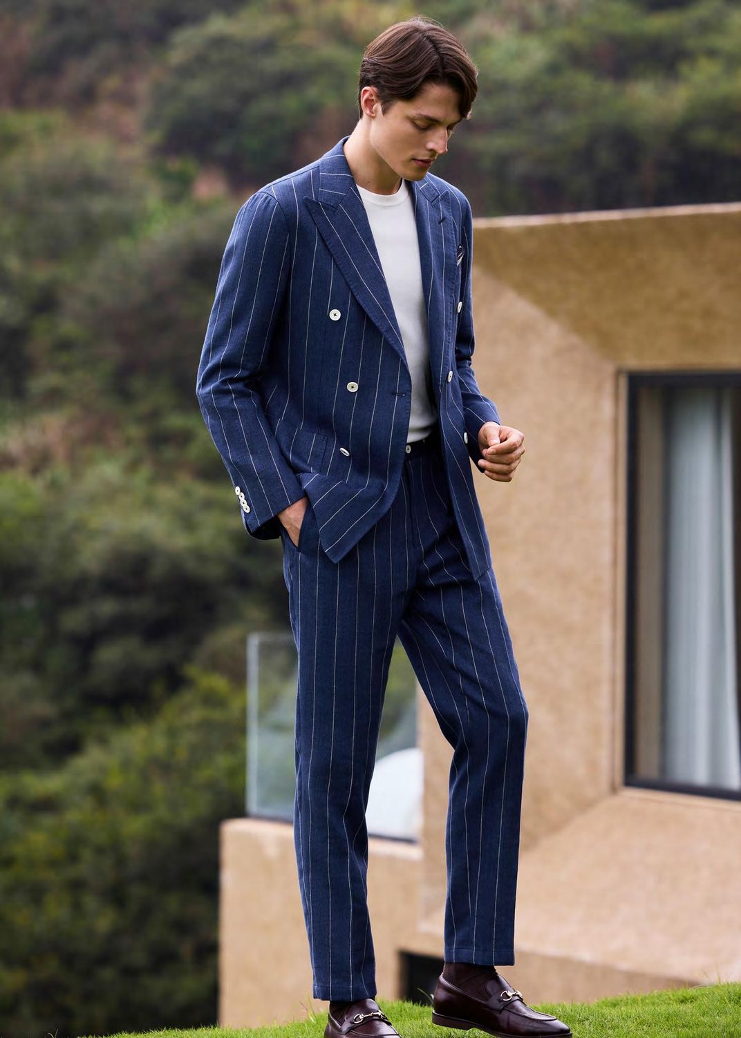 Tailored Blue Pinstripe Suit – Bold &amp; Refined